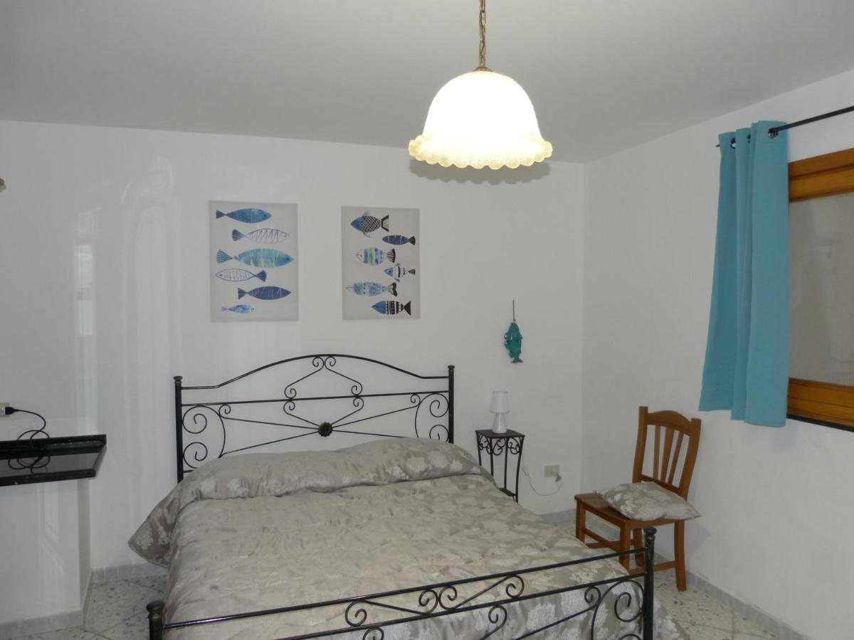 Casa Vacanze Vincenzo E Rosanna Castro  Εξωτερικό φωτογραφία